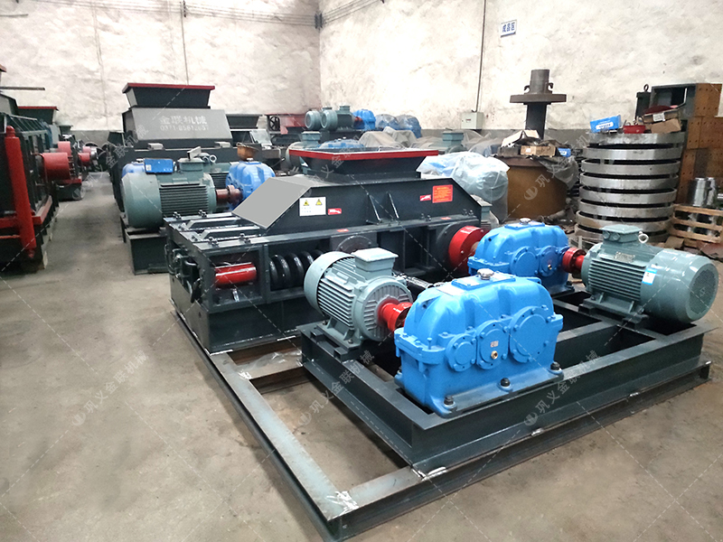 800x600型直連式對輥破碎機發往重慶