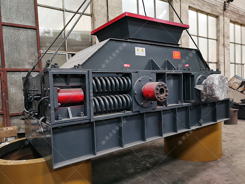 1200x800型制砂設(shè)備 大型對輥制砂機發(fā)貨圖片