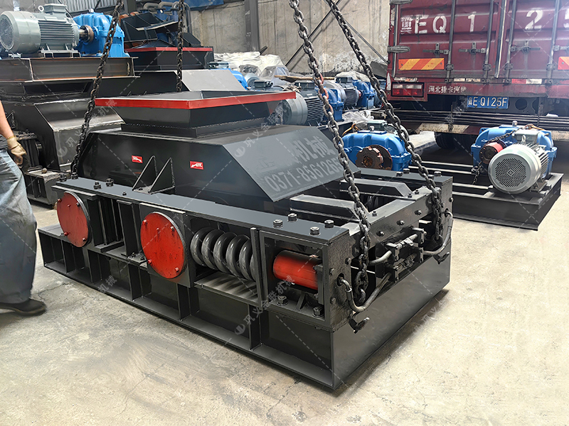 2PG800x600對輥破碎機發貨圖片_發往廣東連州_破碎石英石