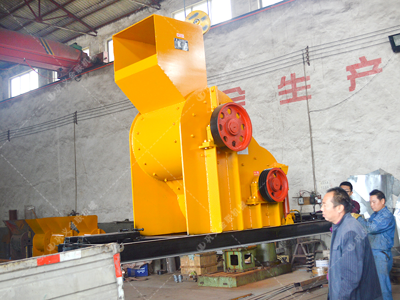 兩臺800X800雙級粉碎機發貨圖片_發往廣西南寧_破碎鐵礦石