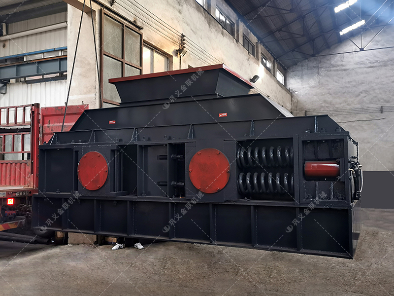 2PG1508大型對輥破碎機發貨圖片_發往廣東清遠_破碎石英砂