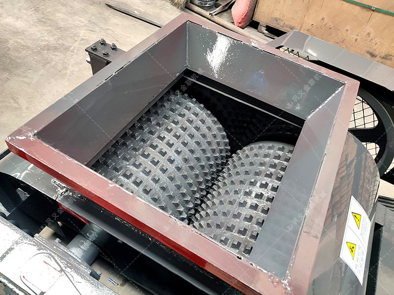 玻璃破碎用雙齒輥破碎機(jī)怎么樣？價格貴嗎？