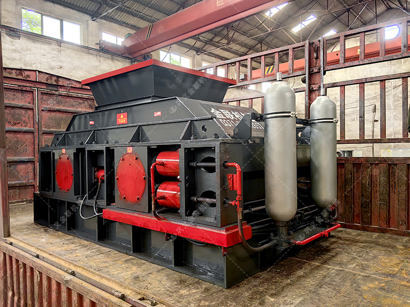 大型液壓對輥制砂機規格型號及技術參數簡介 大型液壓對輥制砂機規格型號及技術參數簡介