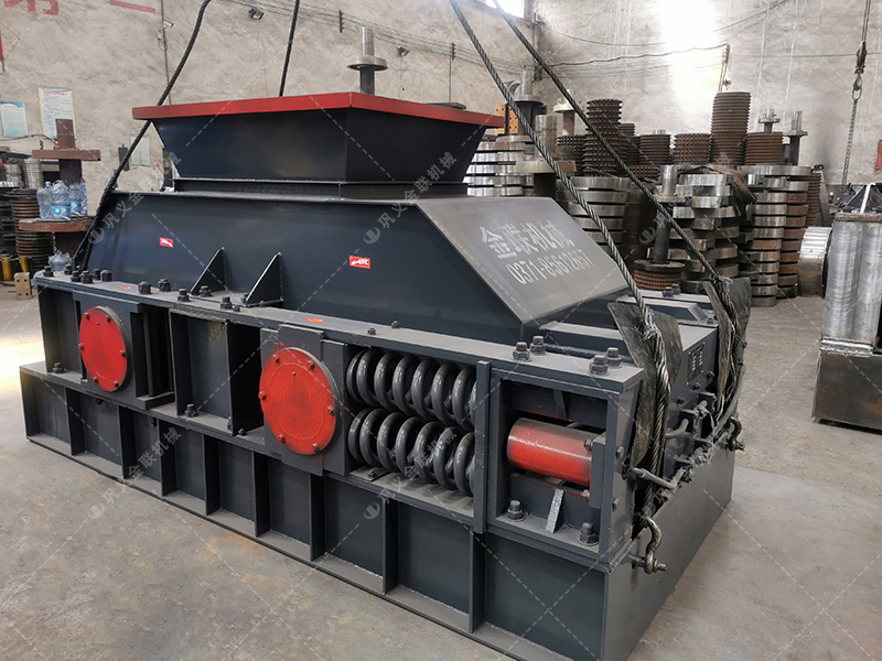 對輥制砂機：為何能成為鋼渣再生的首要設(shè)備？