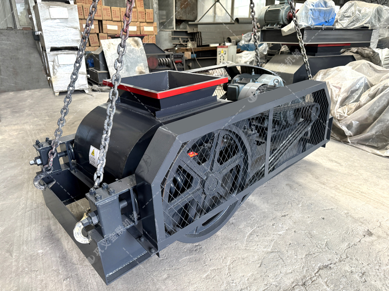 瀝青銑刨料破碎難題多?看雙齒輥破碎機(jī)如何 “啃硬骨頭” 出細(xì)活 瀝青銑刨料破碎難題多?看雙齒輥破碎機(jī)如何 “啃硬骨頭” 出細(xì)活